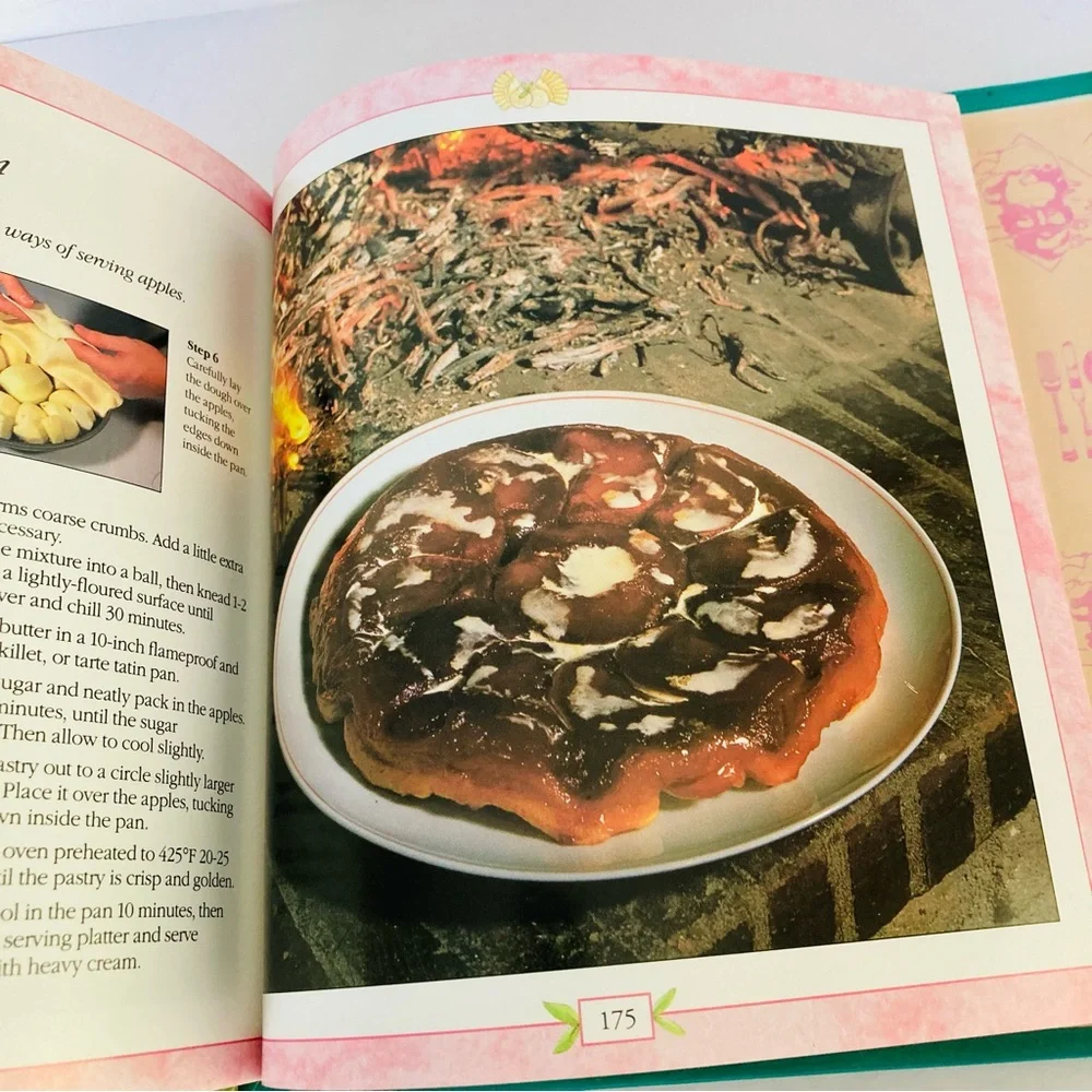 America’s Best Recipes Collector’s Edition Cook Book by Landoll (Hard Cover)